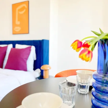 Illios - Check In H24 - Wifi * 리옹
